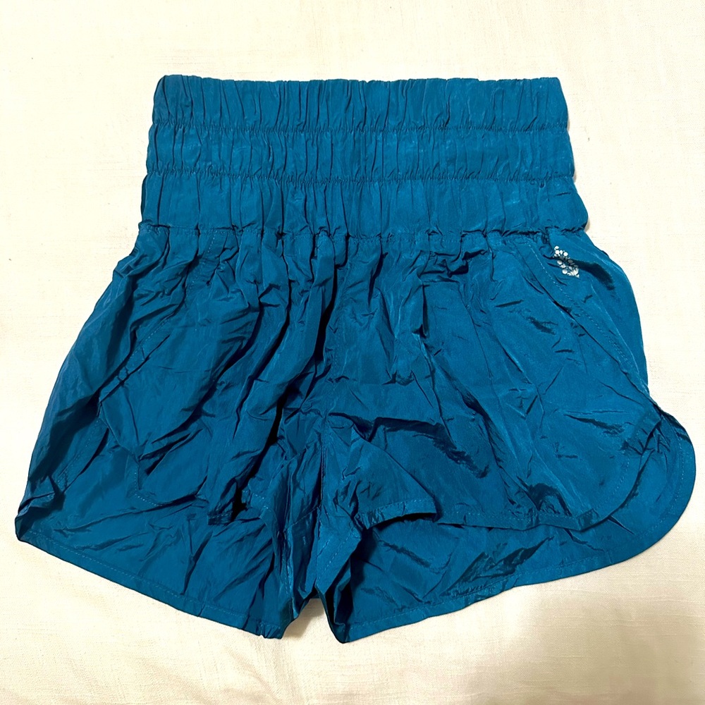 FREE PEOPLE the way home shorts | size small